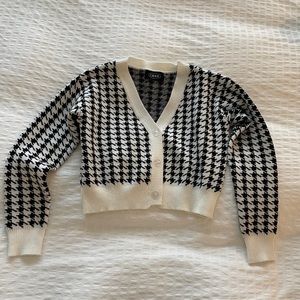 Cider Houndstooth Cropped Cardigan